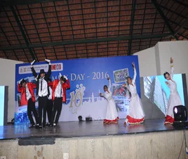 Dance-troupe