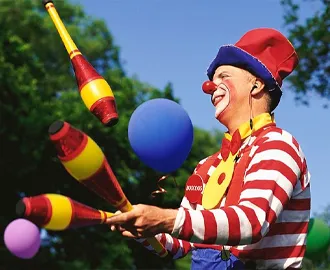 Clown and Juggling